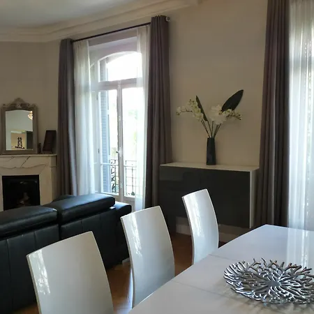 Apartment Carnot 50 *